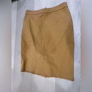 Ann taylor woman size petite zero dress skirt, khaki color perfect condition